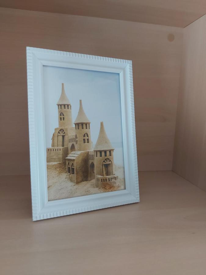 Betty'S Place Hotel Уитли Бей Екстериор снимка